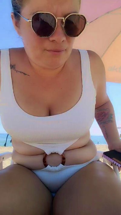 Antonella05 live cam on Cam4