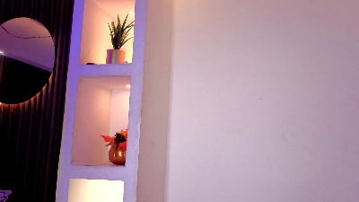 AntonellaJones1 live cam on Cam4