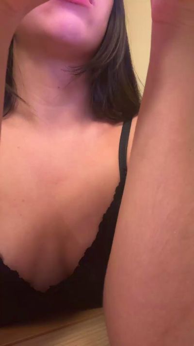 Antonellaes live cam on Cam4