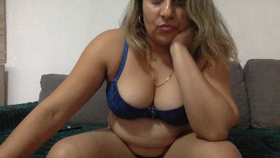 Antoniasweet live cam on Cam4