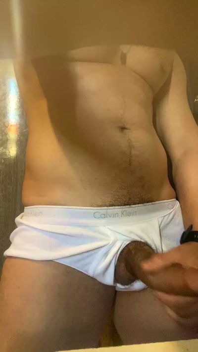 Antonieeez live cam on Cam4