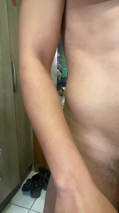 Antonieeez live cam on Cam4
