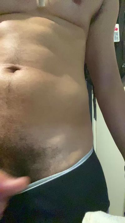 Antonieeez live cam on Cam4