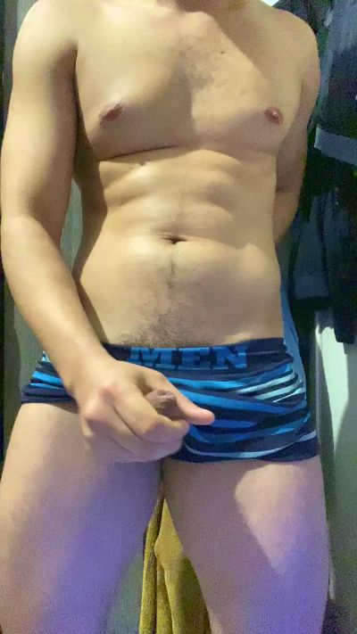 Antonieeez live cam on Cam4