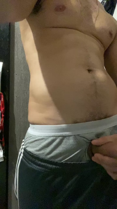 Antonieeez live cam on Cam4