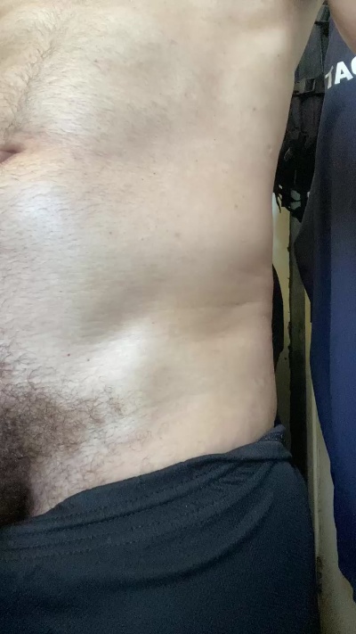 Antonieeez live cam on Cam4
