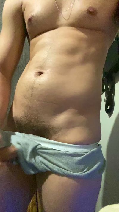 Antonieeez live cam on Cam4