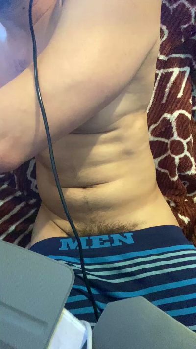 Antonieeez live cam on Cam4