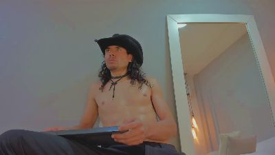 AntonyStone live cam on Cam4