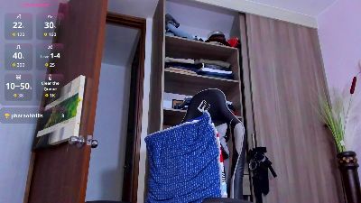 Antonycoll live cam on Cam4