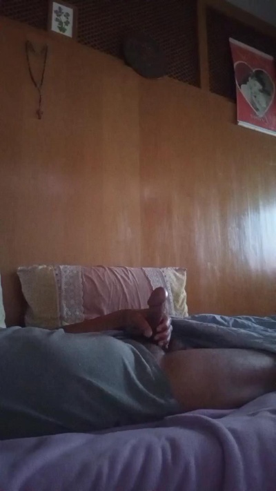 Antonyoluiz live cam on Cam4