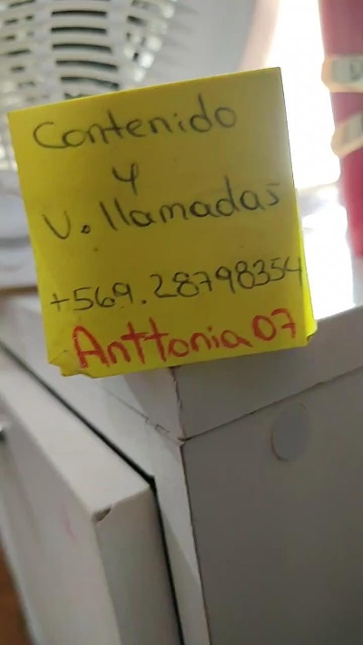 Anttoniiaa live cam on Cam4