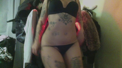 Anty222 live cam on Cam4
