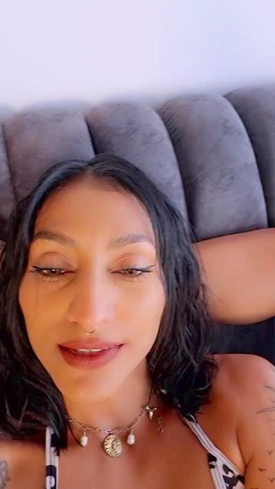 AnyLeon live cam on Cam4