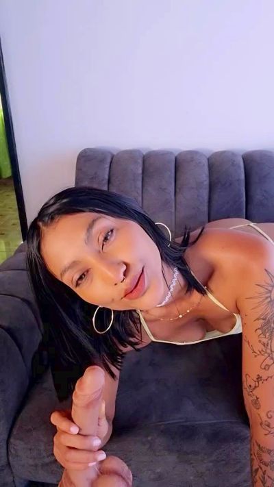 AnyLeon live cam on Cam4