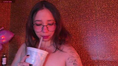 Apartment28__ live cam on Cam4