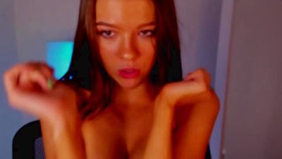 AppleLemi live cam on Cam4