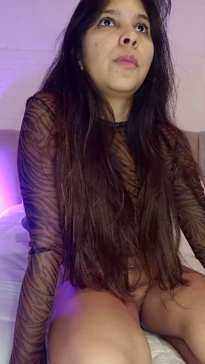 Apriilhot live cam on Cam4
