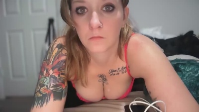 April_summer385 live cam on Cam4
