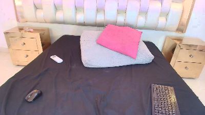 AprillRoss live cam on Cam4