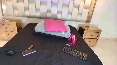 AprillRoss live cam on Cam4