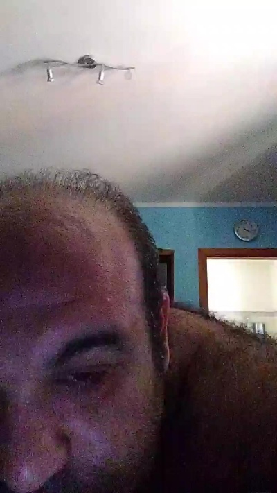 Aquila183 live cam on Cam4