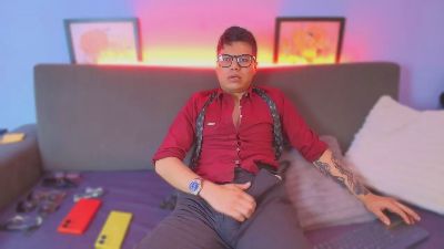 Profile and Statistics for AquilesTaylor on Cam4
