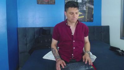 AquilesTaylor live cam on Cam4