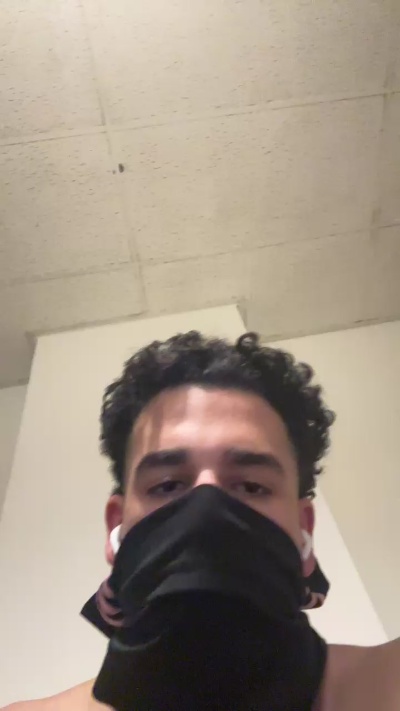 Arabboyy18 Live Webcam on Cam4