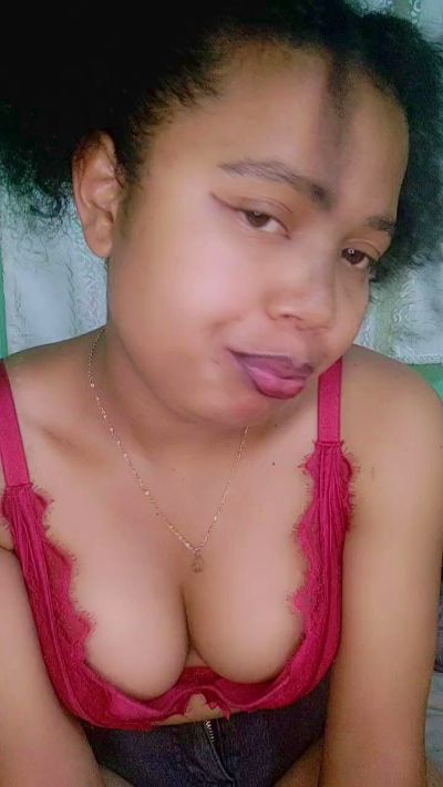 Arbelah live cam on Cam4