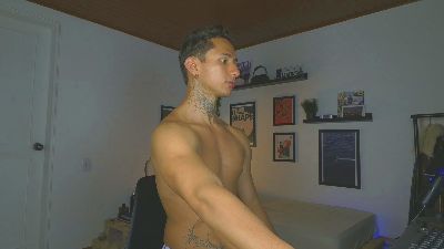 ArchiGoold live cam on Cam4