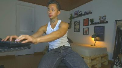 ArchiGoold live cam on Cam4
