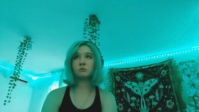 ArdeliaCoxen live cam on Cam4