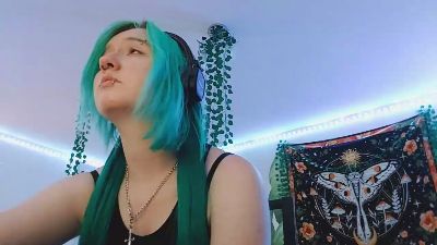 ArdeliaCoxen live cam on Cam4