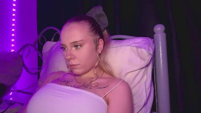 ArdelleHodos live cam on Cam4