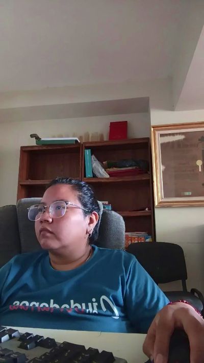 AriPM live cam on Cam4