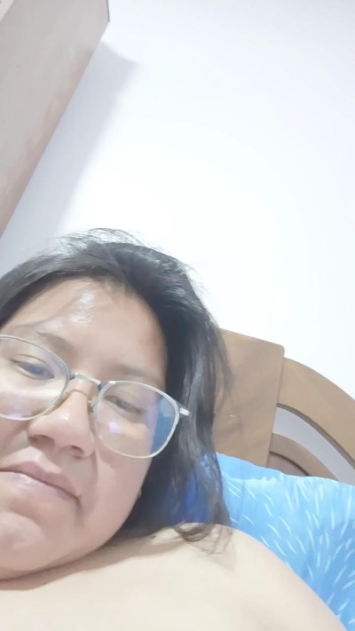 AriPM live cam on Cam4