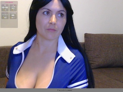 AriaArt live cam on Cam4