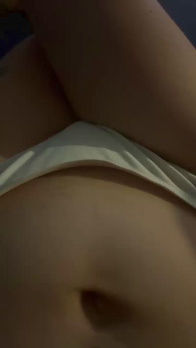 AriaG1 live cam on Cam4