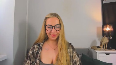 AriaSexually live cam on Cam4