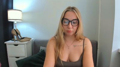 AriaSexually live cam on Cam4