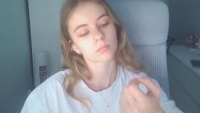 AriaYoung live cam on Cam4