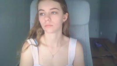 AriaYoung live cam on Cam4