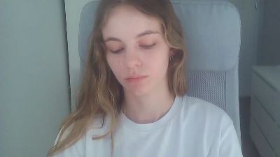 AriaYoung live cam on Cam4