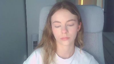 AriaYoung live cam on Cam4