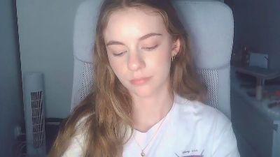 AriaYoung live cam on Cam4