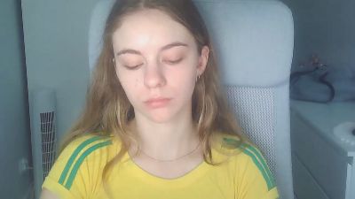AriaYoung live cam on Cam4