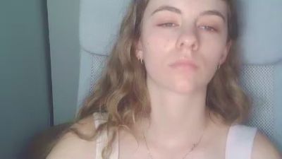 AriaYoung live cam on Cam4