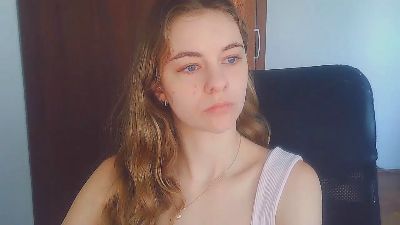 AriaYoung live cam on Cam4