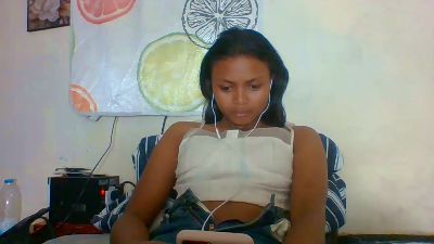 Arialove live cam on Cam4